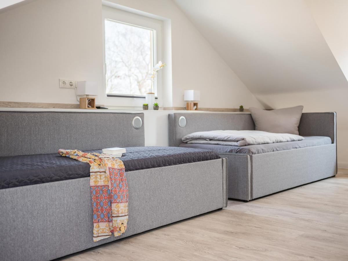 קרקוב אם זיי Ferienhaus Fuer Die Ganze Familie - Kamin-Sauna-See מראה חיצוני תמונה
