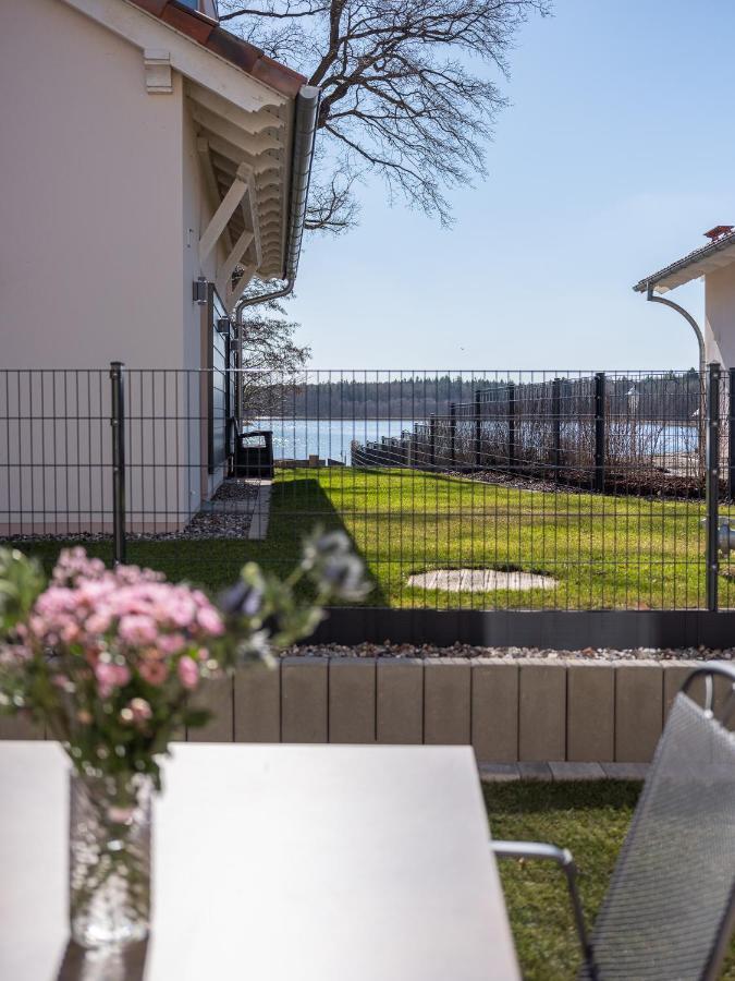 קרקוב אם זיי Ferienhaus Fuer Die Ganze Familie - Kamin-Sauna-See מראה חיצוני תמונה